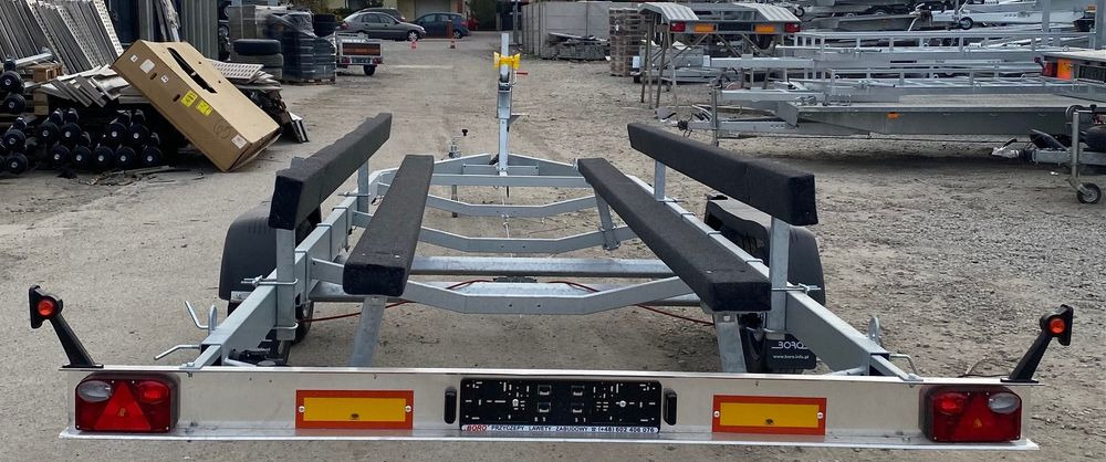 Boro PRZYCZEPA PODŁODZIOWA STYL AMERYKAŃSKI 7,30m - Rimorkio varkash: foto 4 Boro PRZYCZEPA PODŁODZIOWA STYL AMERYKAŃSKI 7,30m - Rimorkio varkash: foto 4