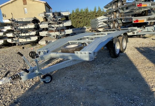 Niewiadów laweta typu SZWAJCARKA 4,00M! - Rimorkio autotransportuese: foto 1 Niewiadów laweta typu SZWAJCARKA 4,00M! - Rimorkio autotransportuese: foto 1