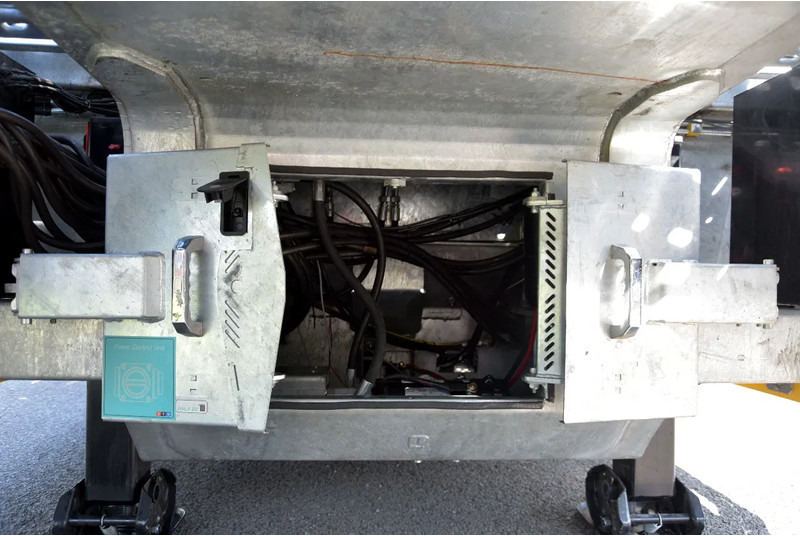 Diversen TT-STU - Gjysmë rimorkio autotransportuese: foto 5 Diversen TT-STU - Gjysmë rimorkio autotransportuese: foto 5