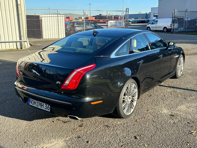 Jaguar XJ 3.0 V6D 275 PK /AUTOM / PANO DAK / VOL LEDER / MERIDAN / EXPORT PRICE - Sedan: foto 2 Jaguar XJ 3.0 V6D 275 PK /AUTOM / PANO DAK / VOL LEDER / MERIDAN / EXPORT PRICE - Sedan: foto 2