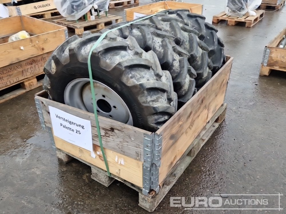 10.0/75-15.3 Tyres with Rims (4 of) - Gomë: foto 1 10.0/75-15.3 Tyres with Rims (4 of) - Gomë: foto 1