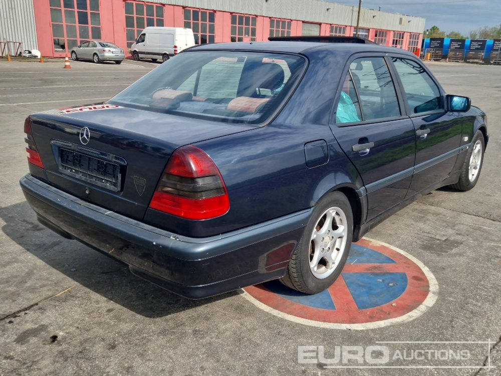 1998 Mercedes Petrol, Automatic, Sunroof, Spare Tyres (German Reg. Docs Available)(TÜV 07/25) - Veturë: foto 5 1998 Mercedes Petrol, Automatic, Sunroof, Spare Tyres (German Reg. Docs Available)(TÜV 07/25) - Veturë: foto 5