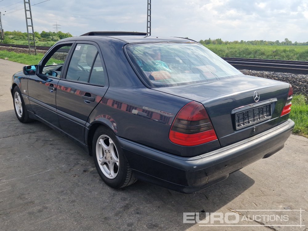 1998 Mercedes Petrol, Automatic, Sunroof, Spare Tyres (German Reg. Docs Available)(TÜV 07/25) - Veturë: foto 3 1998 Mercedes Petrol, Automatic, Sunroof, Spare Tyres (German Reg. Docs Available)(TÜV 07/25) - Veturë: foto 3