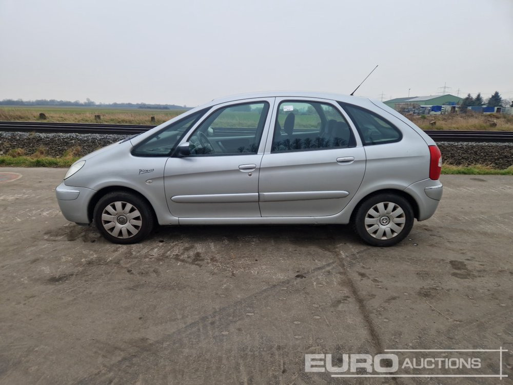 2004 Citroen Xsara Picasso - Veturë: foto 2 2004 Citroen Xsara Picasso - Veturë: foto 2