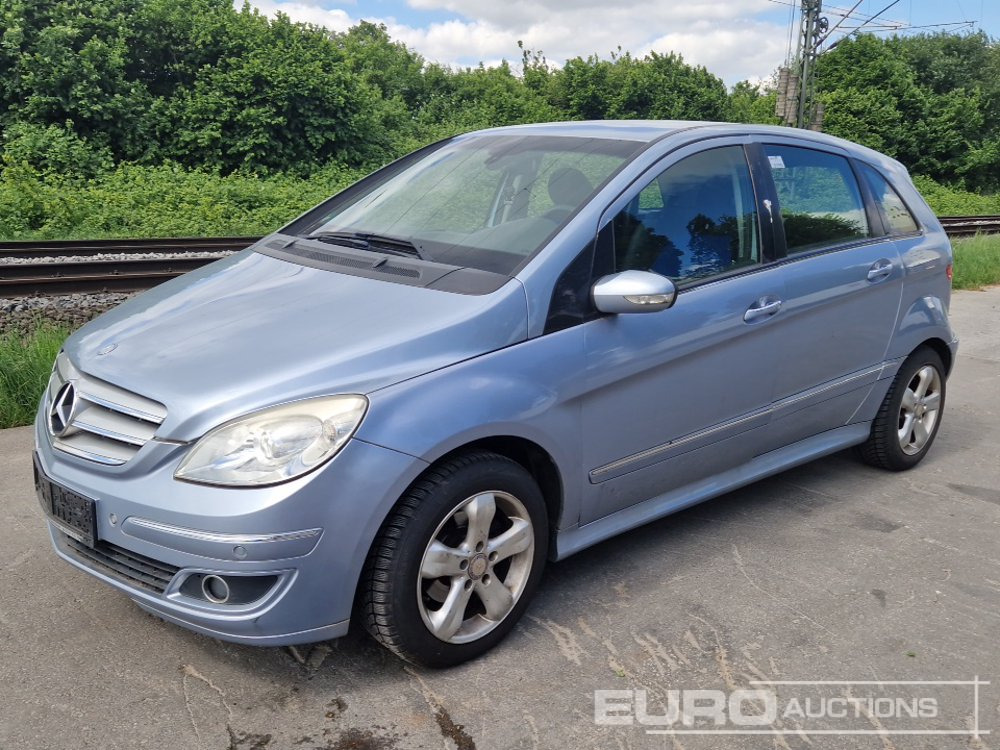 2005 Mercedes Benz B170 - Veturë: foto 1 2005 Mercedes Benz B170 - Veturë: foto 1