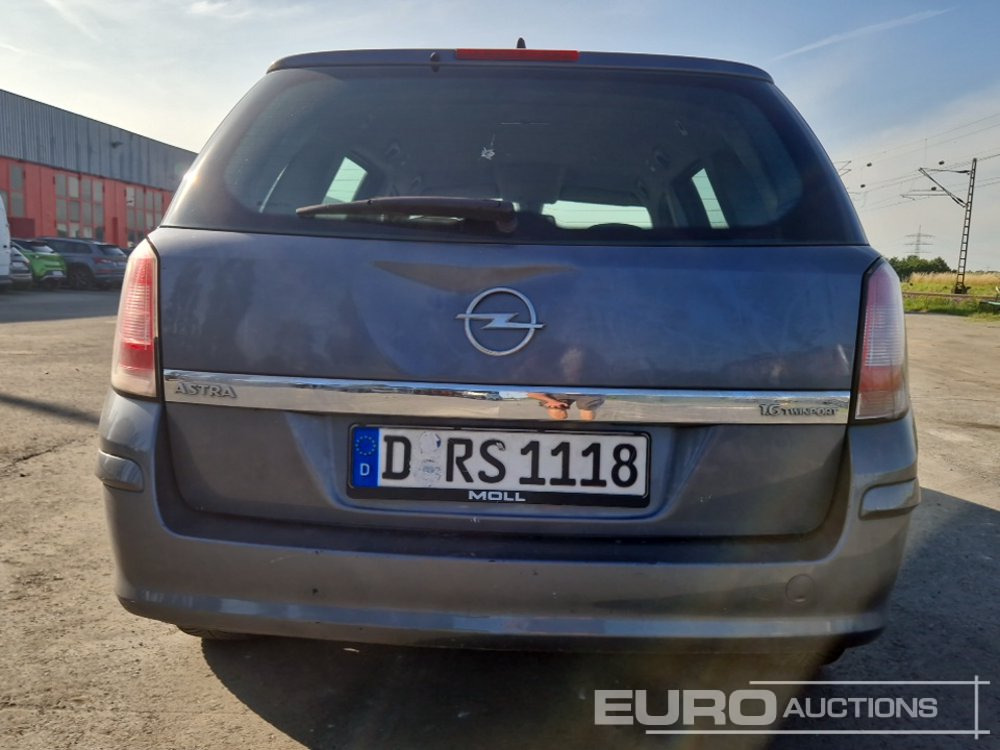 2007 Opel Astra - Veturë: foto 4 2007 Opel Astra - Veturë: foto 4