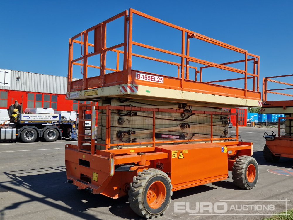 2009 Holland Lift COMBISTAR B 165 EL25 - Platformë ajrore: foto 4 2009 Holland Lift COMBISTAR B 165 EL25 - Platformë ajrore: foto 4