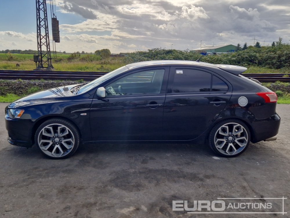 2010 Mitsubishi Lancer - Veturë: foto 2 2010 Mitsubishi Lancer - Veturë: foto 2