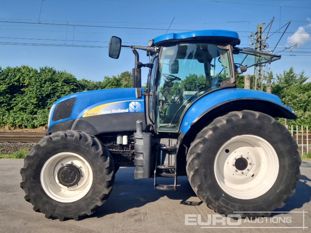 2011 New Holland T6080 - Traktor: foto 2 2011 New Holland T6080 - Traktor: foto 2