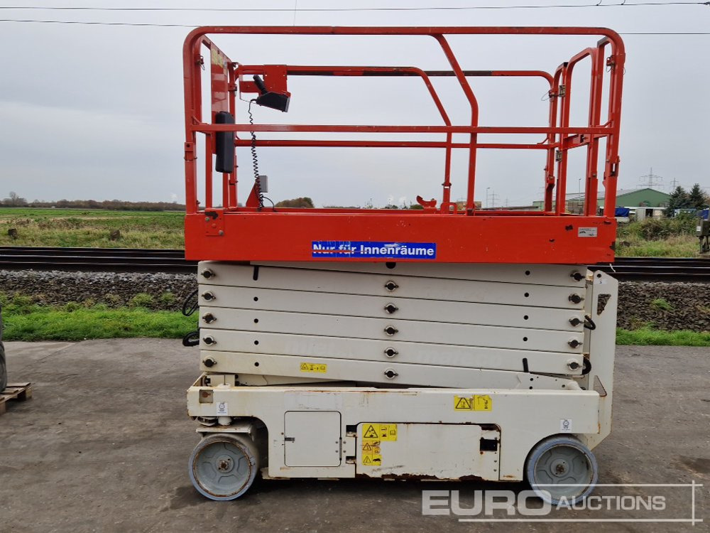 2013 Genie GS-4047 - Platformë ajrore: foto 2 2013 Genie GS-4047 - Platformë ajrore: foto 2