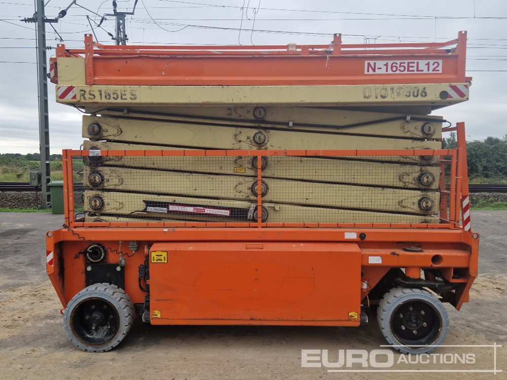 2013 Holland Lift Combistar N-165EL12 - Platformë ajrore: foto 2 2013 Holland Lift Combistar N-165EL12 - Platformë ajrore: foto 2