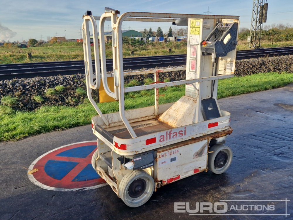 2013 JLG 1230ES - Ngritës me direk vertikal: foto 1 2013 JLG 1230ES - Ngritës me direk vertikal: foto 1