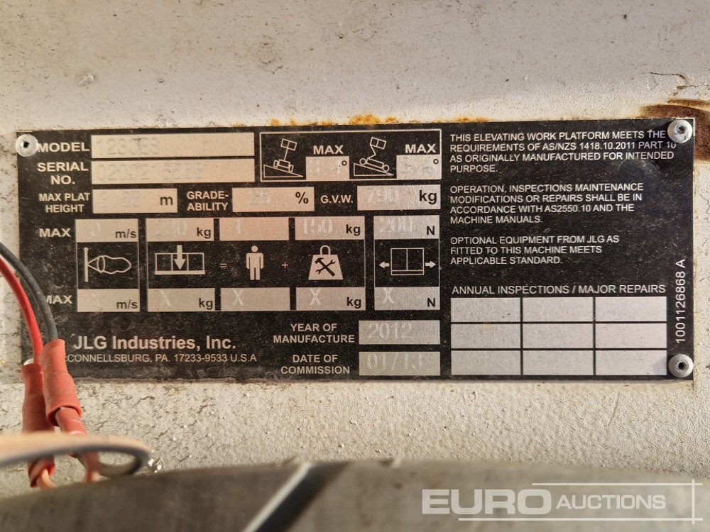 Ngritës me direk vertikal 2013 JLG 1230ES: foto 22