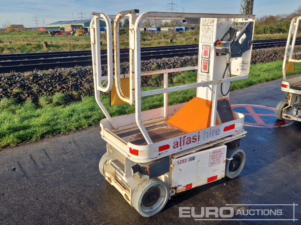 2013 JLG 1230ES - Ngritës me direk vertikal: foto 1 2013 JLG 1230ES - Ngritës me direk vertikal: foto 1