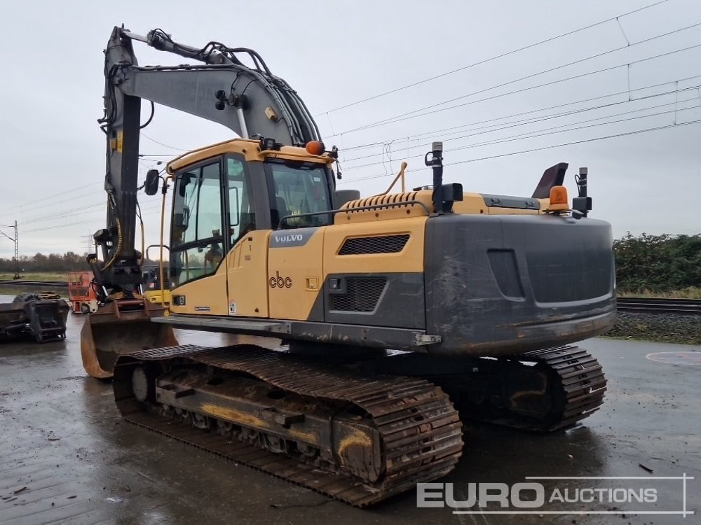2013 Volvo EC220DL - Ekskavator me zinxhirë: foto 3 2013 Volvo EC220DL - Ekskavator me zinxhirë: foto 3