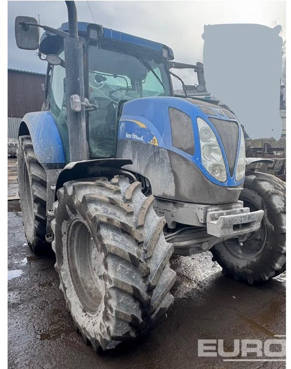 2014 New Holland T6030 - Traktor: foto 1 2014 New Holland T6030 - Traktor: foto 1
