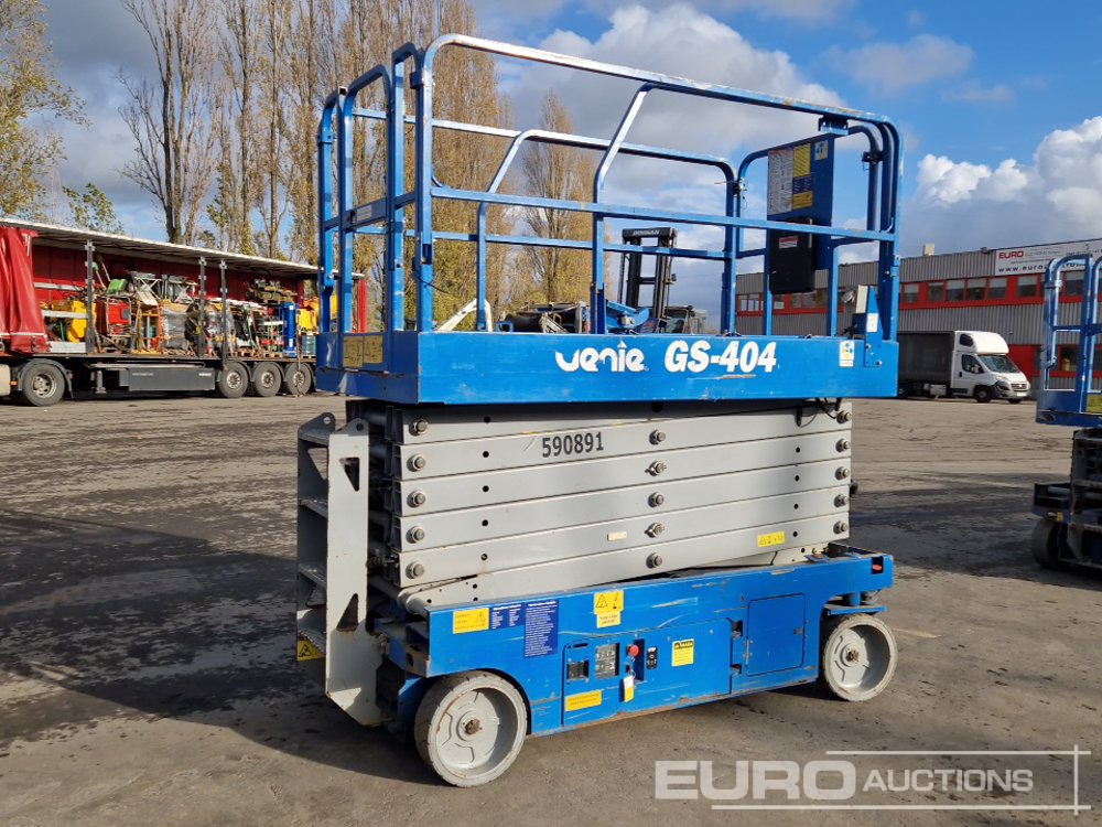 2015 Genie GS-4047 - Platformë ajrore: foto 4 2015 Genie GS-4047 - Platformë ajrore: foto 4