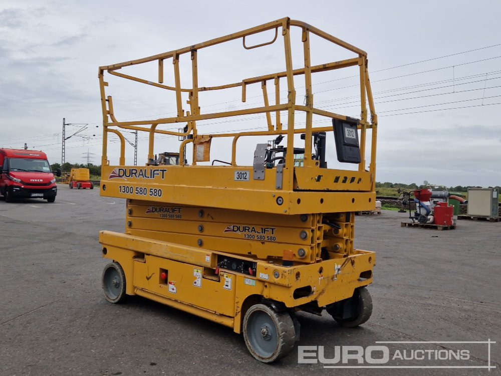 2015 Haulotte Compact 10 - Platformë ajrore: foto 3 2015 Haulotte Compact 10 - Platformë ajrore: foto 3
