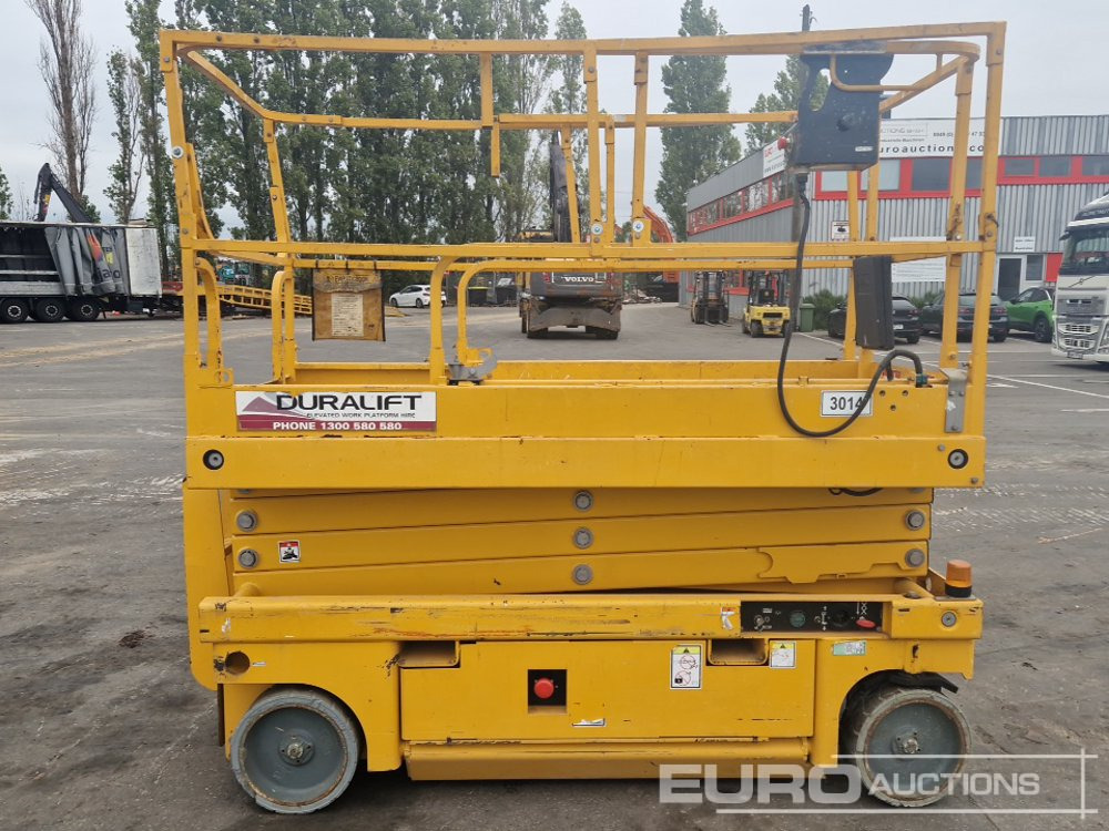 2015 Haulotte Compact 10 - Platformë ajrore: foto 5 2015 Haulotte Compact 10 - Platformë ajrore: foto 5