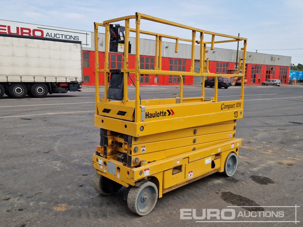 2015 Haulotte Compact 10N - Platformë ajrore: foto 4 2015 Haulotte Compact 10N - Platformë ajrore: foto 4