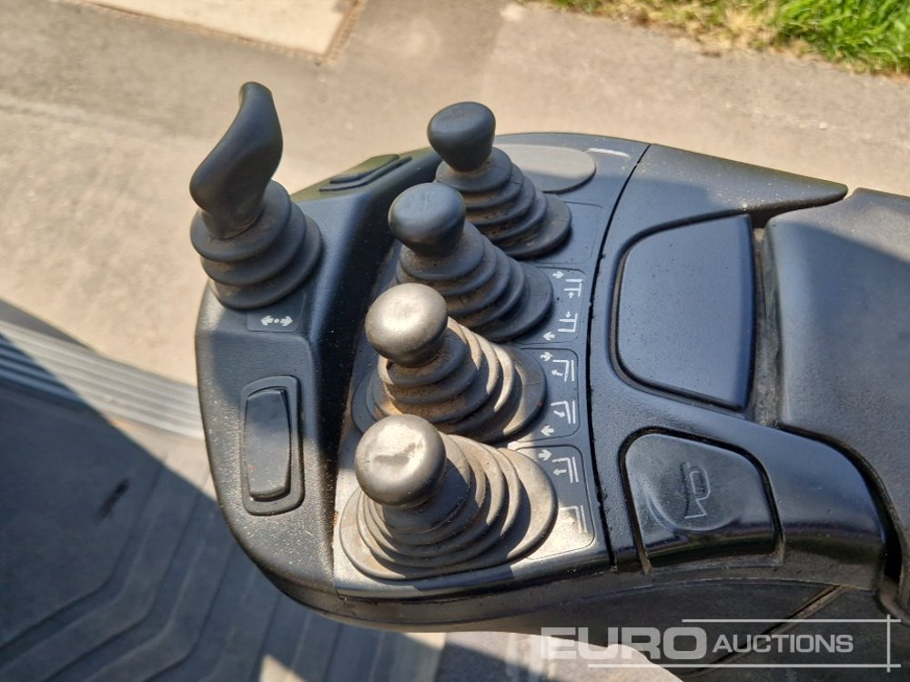 Pirun ngritës 2015 Linde H25T-02: foto 24