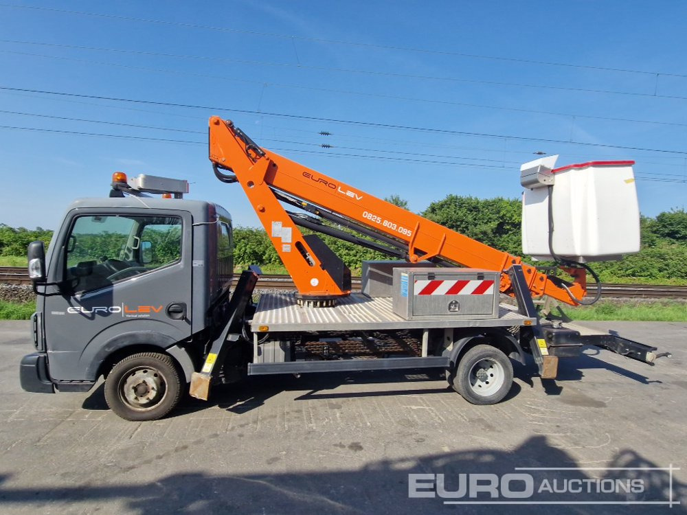 2015 Renault Maxity - Platformë ajrore e montuar në kamion: foto 2 2015 Renault Maxity - Platformë ajrore e montuar në kamion: foto 2