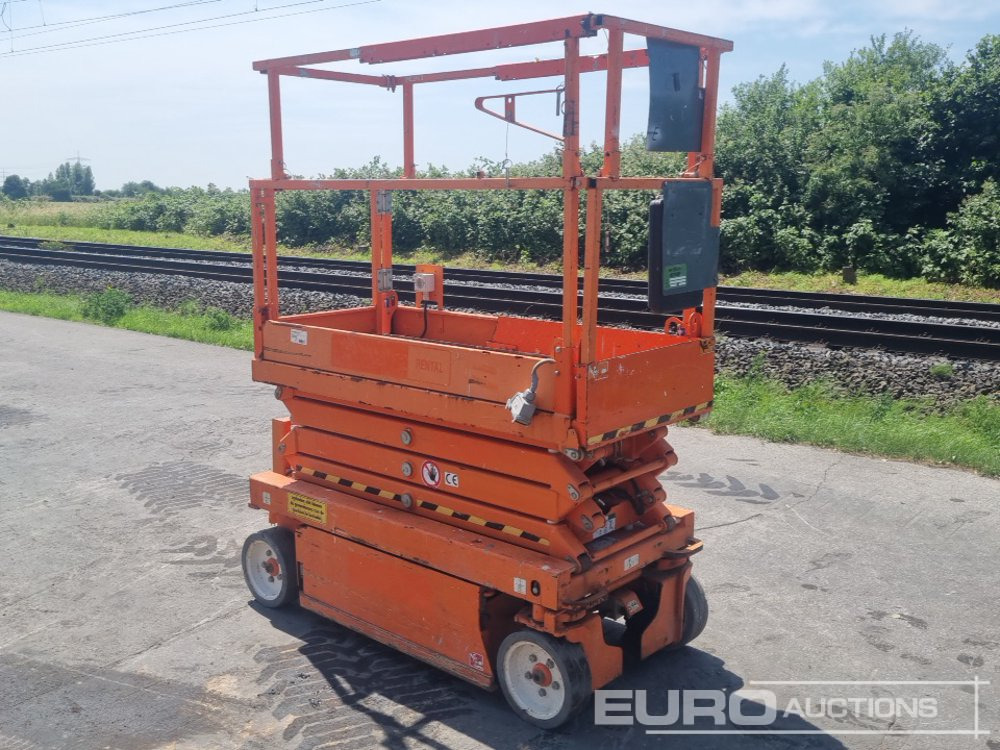 2015 SkyJack SJ111-3219 - Platformë ajrore: foto 3 2015 SkyJack SJ111-3219 - Platformë ajrore: foto 3