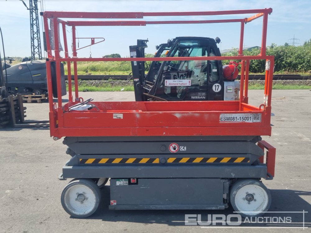 2015 SkyJack SJ111-3220 - Platformë ajrore: foto 2 2015 SkyJack SJ111-3220 - Platformë ajrore: foto 2