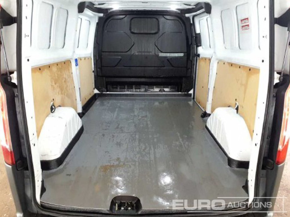 Furgon i vogël 2018 Ford Transit Custom: foto 7 Furgon i vogël 2018 Ford Transit Custom: foto 7