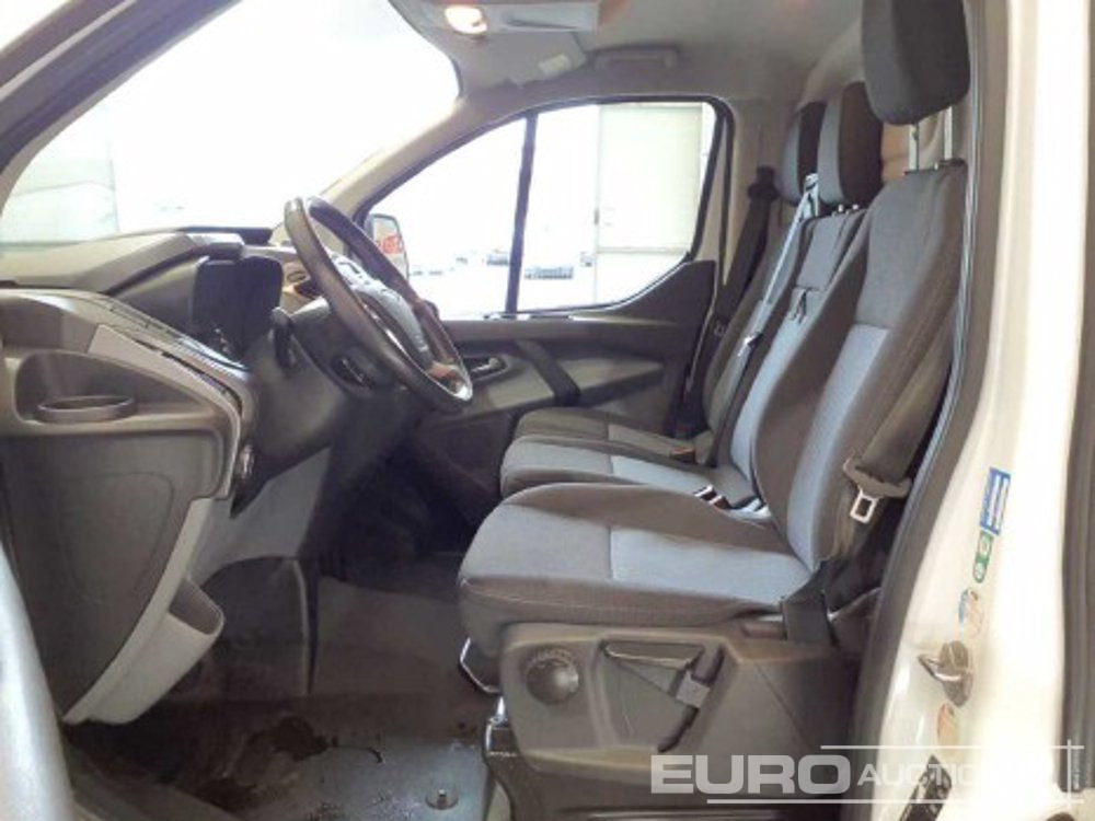 Furgon i vogël 2018 Ford Transit Custom: foto 6 Furgon i vogël 2018 Ford Transit Custom: foto 6