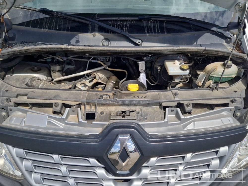 Platformë ajrore e montuar në kamion 2019 Renault Master: foto 13