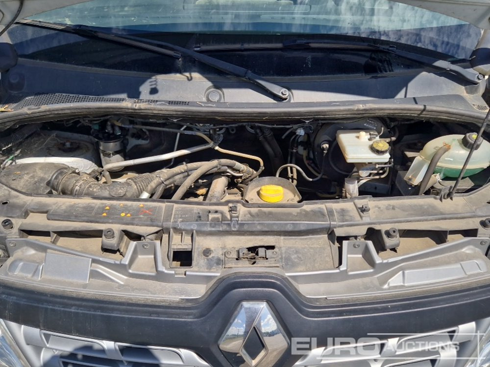 Platformë ajrore e montuar në kamion 2019 Renault Master: foto 13