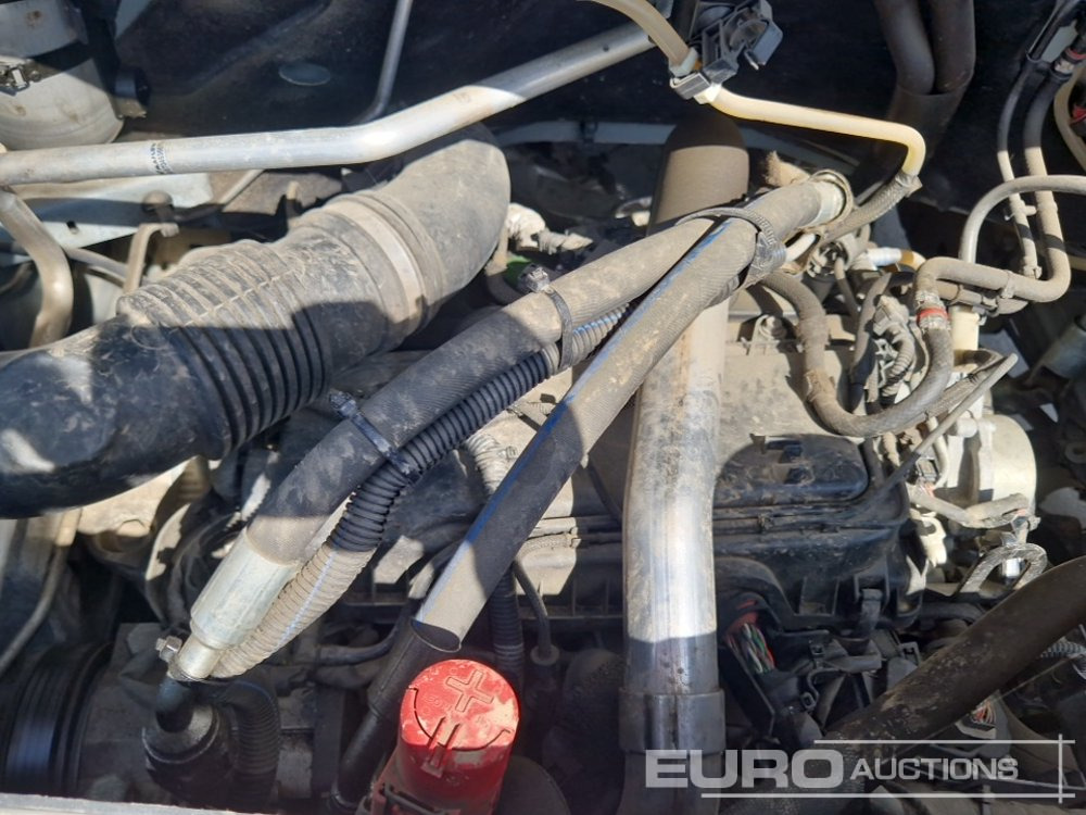 Platformë ajrore e montuar në kamion 2019 Renault Master: foto 14