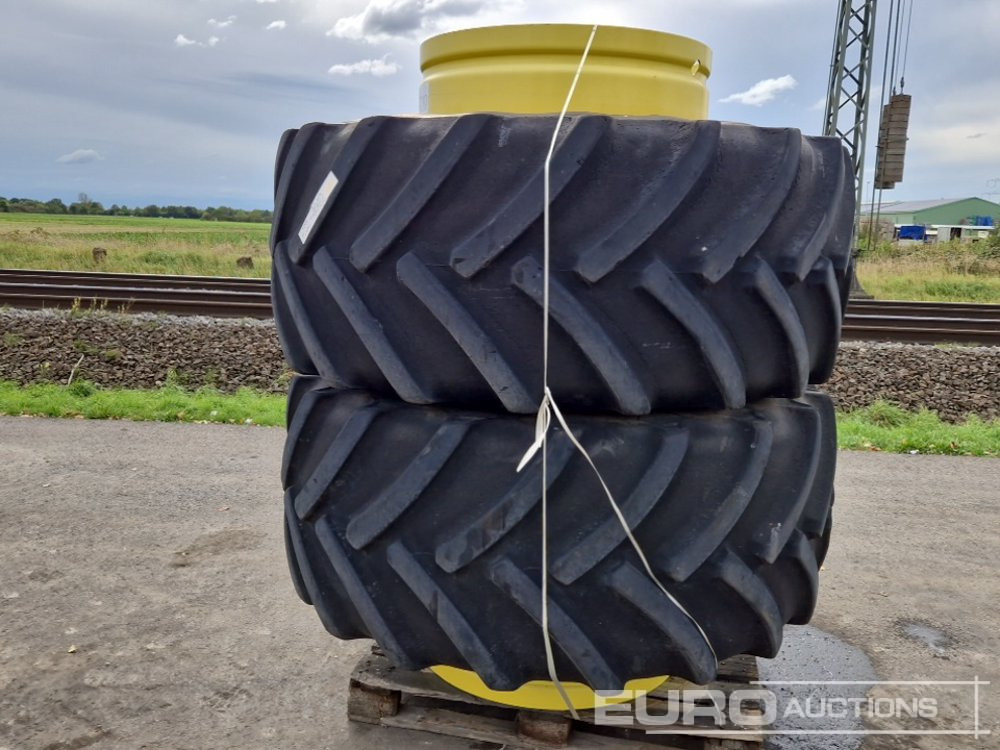 Continental 650/65R34 Twin Tyres on 23x34 Rims with 254mm Spacer - Gomë: foto 1 Continental 650/65R34 Twin Tyres on 23x34 Rims with 254mm Spacer - Gomë: foto 1