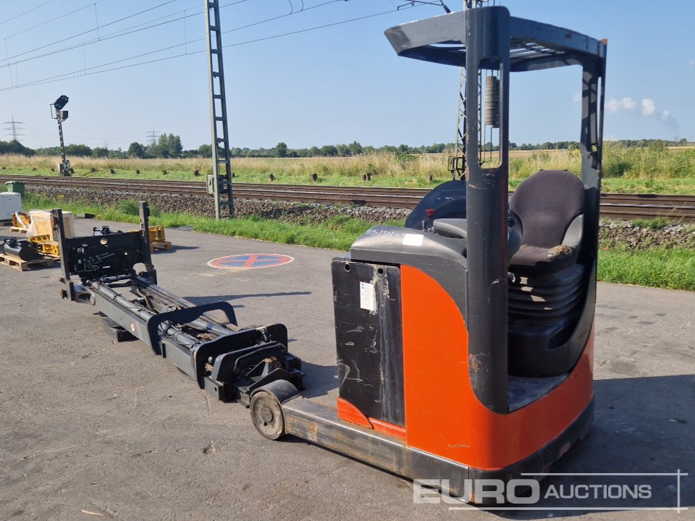 Fenwick-Linde R14 Ride on Electric Pallett Truck, 2 Stage Mast - Pirun ritërheqës: foto 2 Fenwick-Linde R14 Ride on Electric Pallett Truck, 2 Stage Mast - Pirun ritërheqës: foto 2