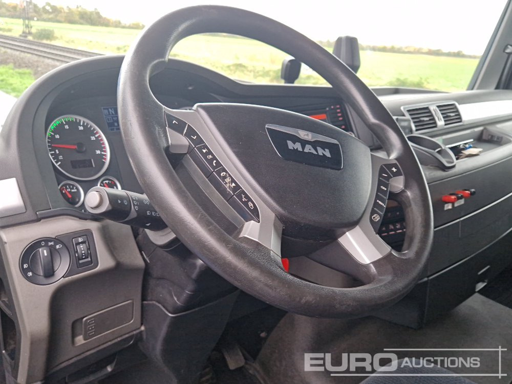 Gjysmë-kamion 2015 MAN TGX 18.400: foto 35 Gjysmë-kamion 2015 MAN TGX 18.400: foto 35