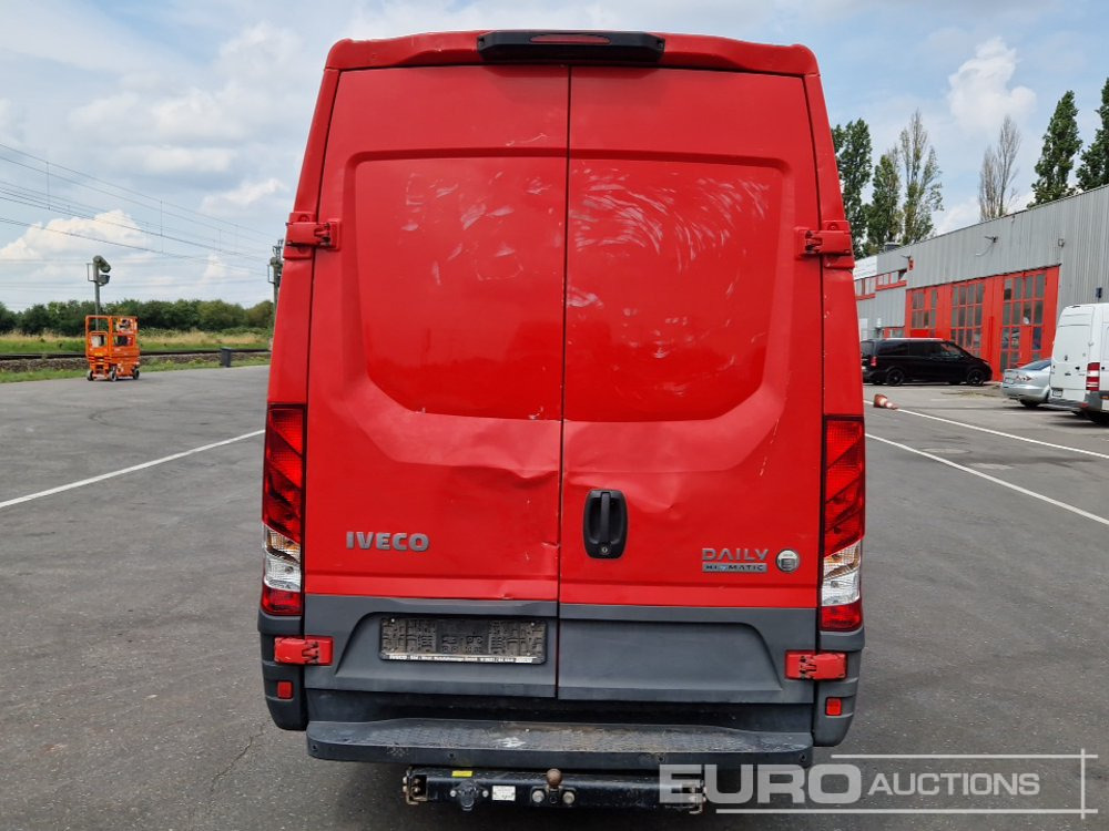 Iveco Daily 35-120 - Furgon: foto 4 Iveco Daily 35-120 - Furgon: foto 4