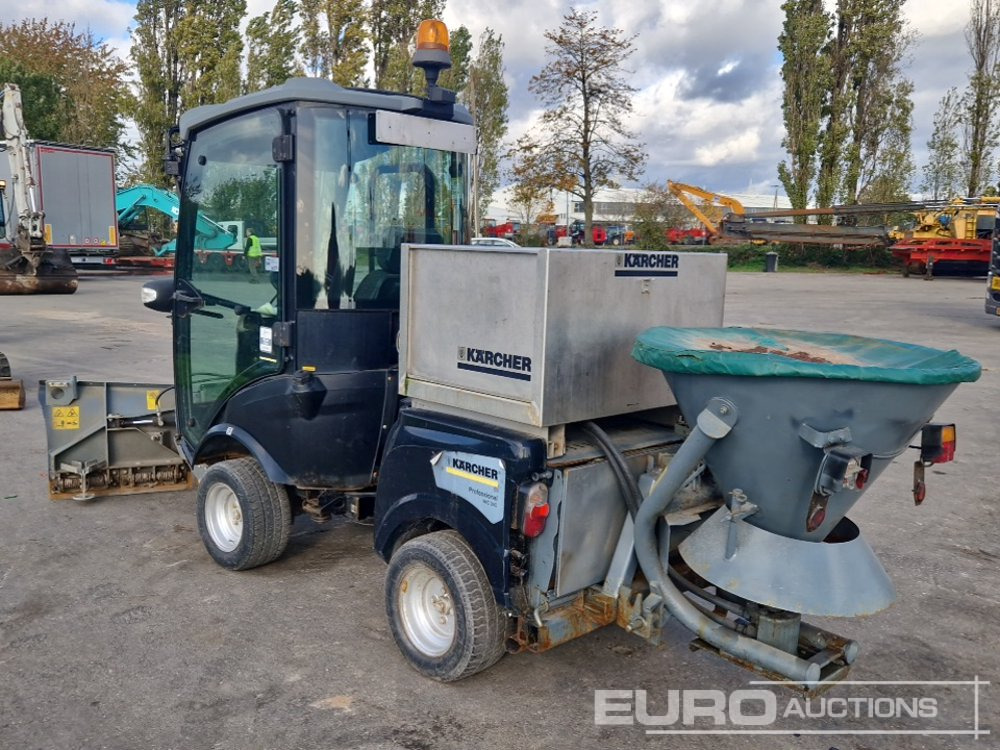 Kärcher Utility Vehicle with Snow Blade, Spreader - Makinë për heqjen e borës: foto 3 Kärcher Utility Vehicle with Snow Blade, Spreader - Makinë për heqjen e borës: foto 3