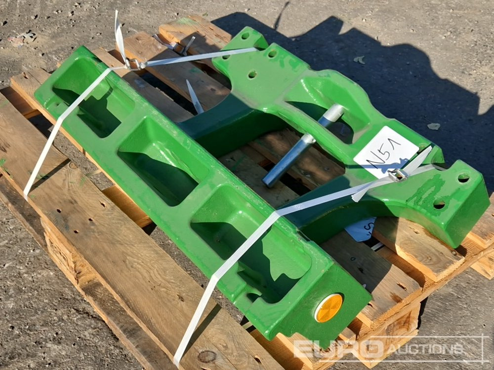 Unused Suitcase or BigPack Front Weight Carrier to suit John Deere 8R 230, 8R 250, 8R 280, 8R 310, 8R 340, 8R 370, 8R 410 (PartNo.R569418,R572164) - Makineri bujqësore: foto 3 Unused Suitcase or BigPack Front Weight Carrier to suit John Deere 8R 230, 8R 250, 8R 280, 8R 310, 8R 340, 8R 370, 8R 410 (PartNo.R569418,R572164) - Makineri bujqësore: foto 3