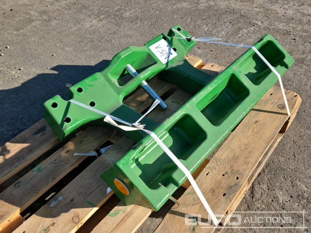 Unused Suitcase or BigPack Front Weight Carrier to suit John Deere 8R 230, 8R 250, 8R 280, 8R 310, 8R 340, 8R 370, 8R 410 (PartNo.R569418,R572164) - Makineri bujqësore: foto 2 Unused Suitcase or BigPack Front Weight Carrier to suit John Deere 8R 230, 8R 250, 8R 280, 8R 310, 8R 340, 8R 370, 8R 410 (PartNo.R569418,R572164) - Makineri bujqësore: foto 2