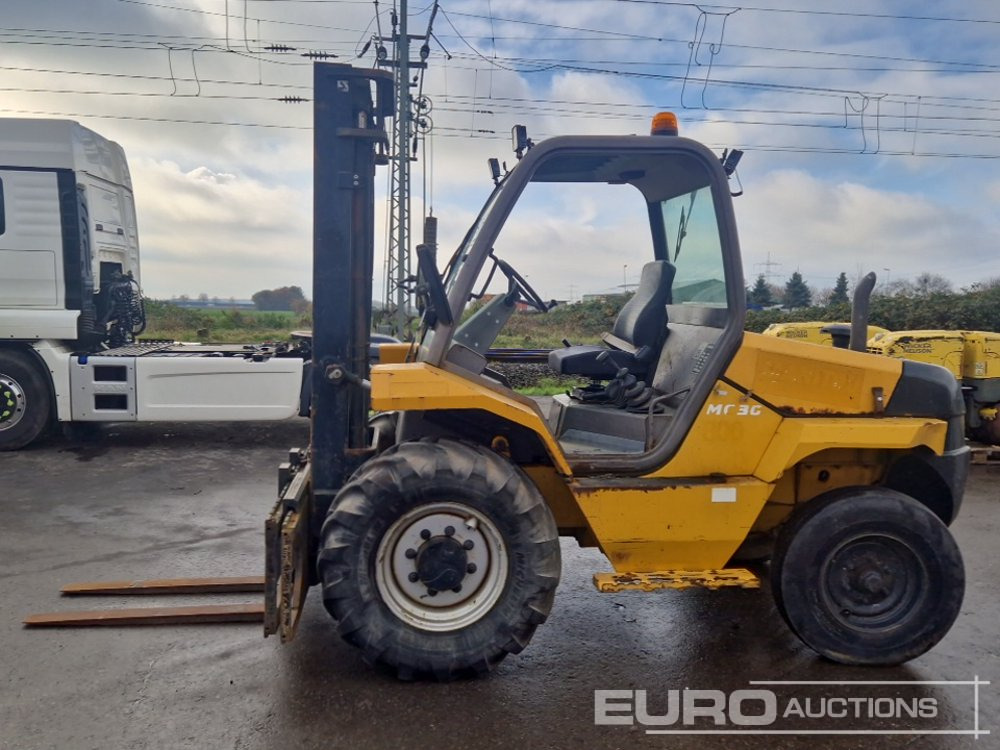 Manitou MC30 S3-E2 - Ngarkues me pirun për terren të ashpër: foto 2 Manitou MC30 S3-E2 - Ngarkues me pirun për terren të ashpër: foto 2