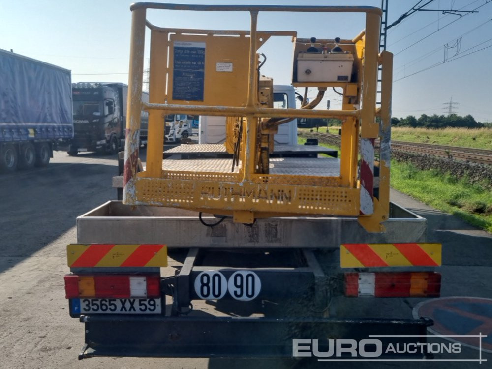 Mercedes 4x2 Access Truck, Manual Gearbox, Ruthmann Steiger TL 300E Boom, Access Platform - Platformë ajrore e montuar në kamion: foto 4 Mercedes 4x2 Access Truck, Manual Gearbox, Ruthmann Steiger TL 300E Boom, Access Platform - Platformë ajrore e montuar në kamion: foto 4