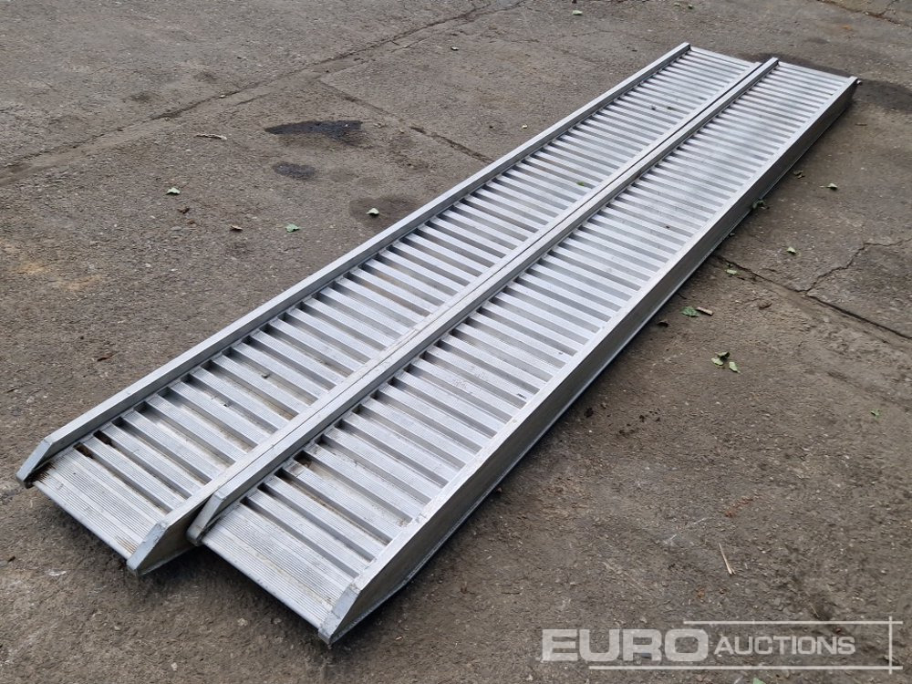2022 3.8 Ton Alloy Loading Ramps - Pajisje për trajtimin e materialeve: foto 1 2022 3.8 Ton Alloy Loading Ramps - Pajisje për trajtimin e materialeve: foto 1