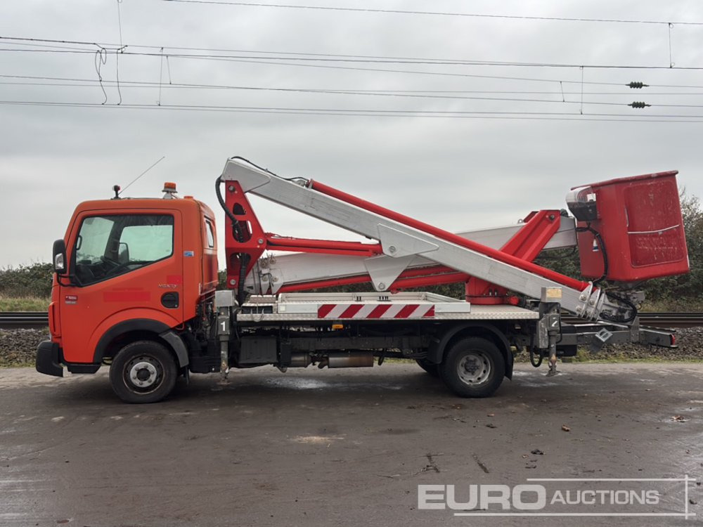 Renault 120 DXI - Platformë ajrore e montuar në kamion: foto 2 Renault 120 DXI - Platformë ajrore e montuar në kamion: foto 2