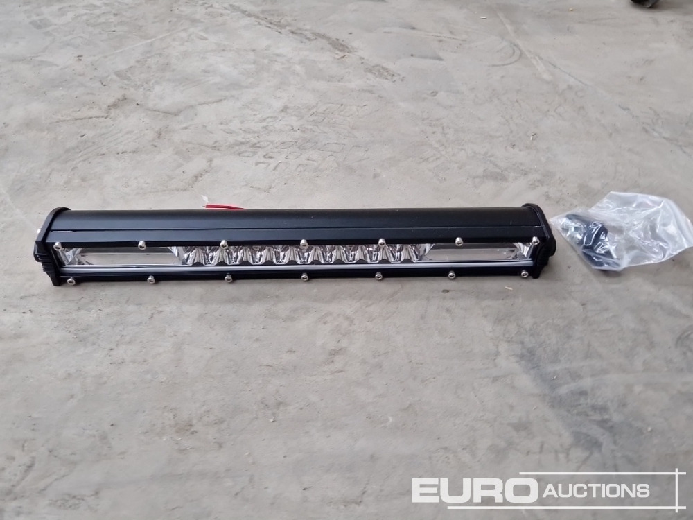Unused 13" 120W Combo Beam LED Light Bar, Mounting Brackets, IP68 Waterproof - Pajisjet e ofiçinës: foto 1 Unused 13" 120W Combo Beam LED Light Bar, Mounting Brackets, IP68 Waterproof - Pajisjet e ofiçinës: foto 1