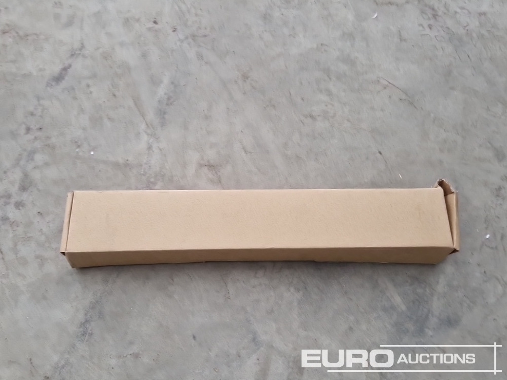 Unused 13" 120W Combo Beam LED Light Bar, Mounting Brackets, IP68 Waterproof - Pajisjet e ofiçinës: foto 5 Unused 13" 120W Combo Beam LED Light Bar, Mounting Brackets, IP68 Waterproof - Pajisjet e ofiçinës: foto 5
