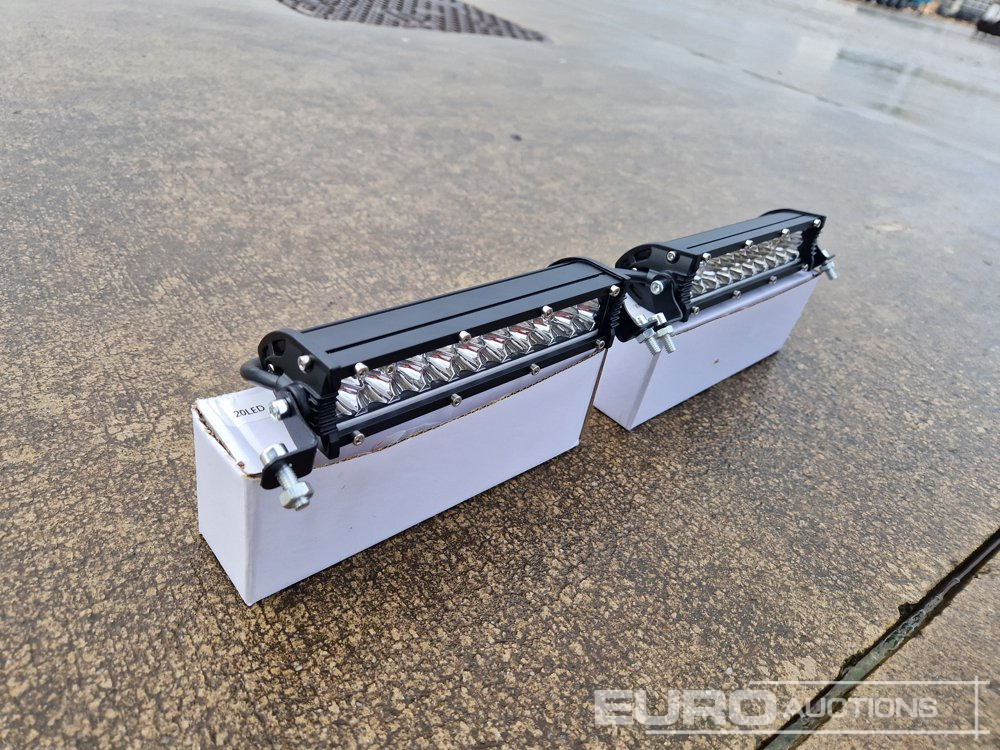 Unused 7" 60W LED Light Bar, Mounting Brackets, IP68 Waterproof (2 of) - Pajisjet e ofiçinës: foto 4 Unused 7" 60W LED Light Bar, Mounting Brackets, IP68 Waterproof (2 of) - Pajisjet e ofiçinës: foto 4