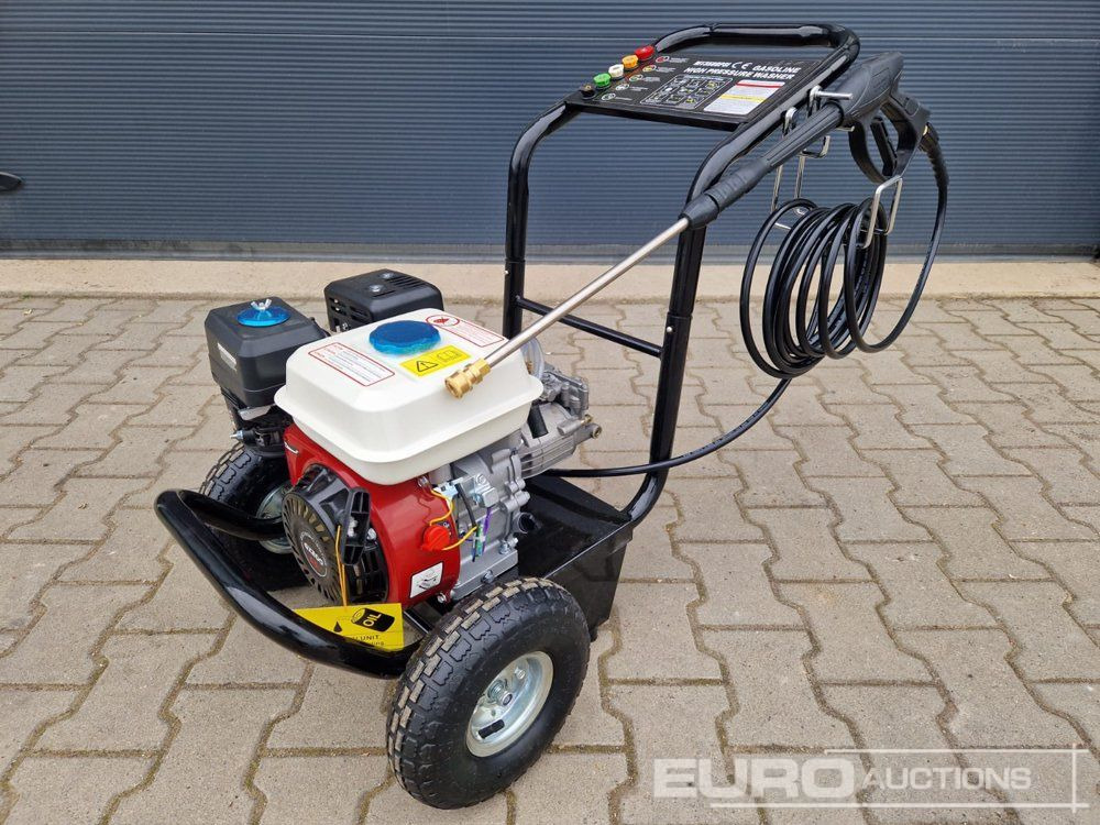 Unused MAXWIN MT3500PSI Petrol Powered High Pressure Washer, 240bar, 6.5HP - Pompë lavazhi: foto 1 Unused MAXWIN MT3500PSI Petrol Powered High Pressure Washer, 240bar, 6.5HP - Pompë lavazhi: foto 1