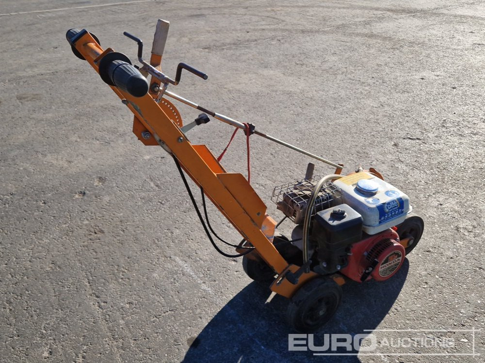 Walk Behind Asphalt/Concrete Saw - Makineri asfalti: foto 3 Walk Behind Asphalt/Concrete Saw - Makineri asfalti: foto 3