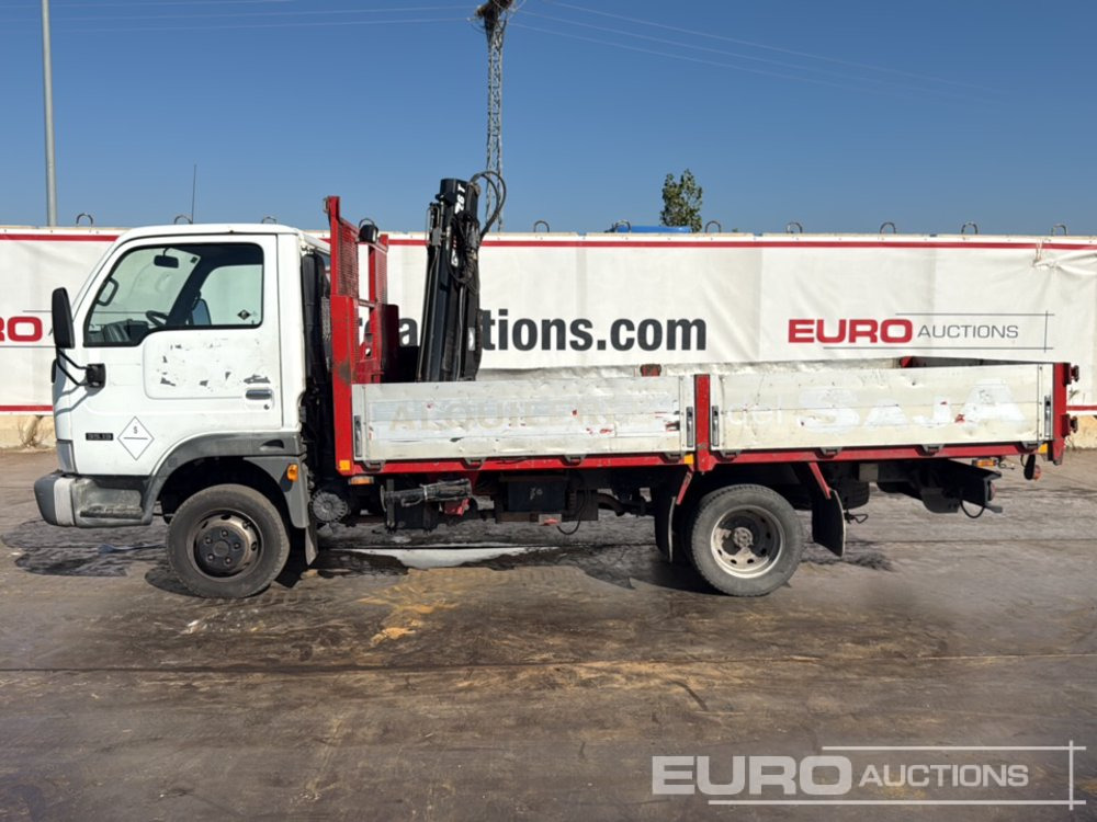 2004 Nissan Cabstar - Kamion me karroceri të hapur: foto 2 2004 Nissan Cabstar - Kamion me karroceri të hapur: foto 2